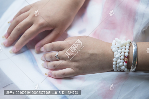 美女手指