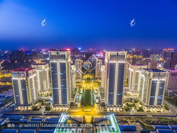 夜幕下的泛海國際SOHO城