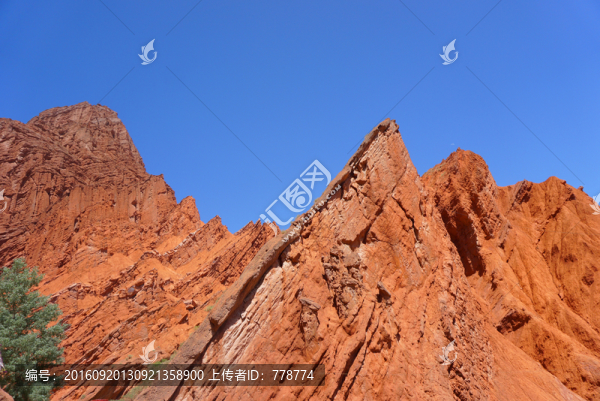 天山大峽谷
