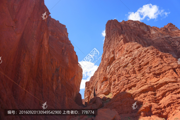 天山大峽谷