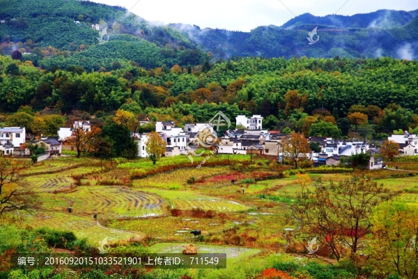 塔川秋季風(fēng)光