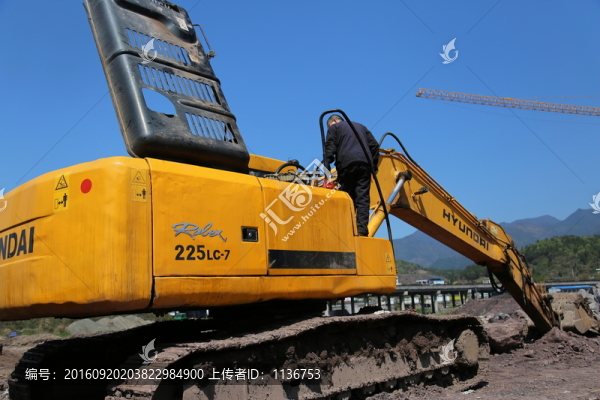 挖掘機