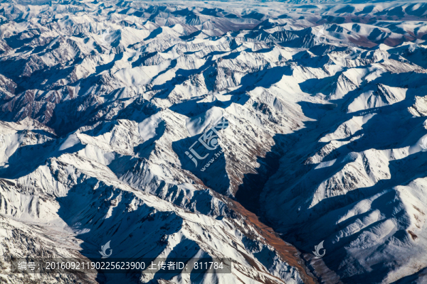 天山山脈積雪