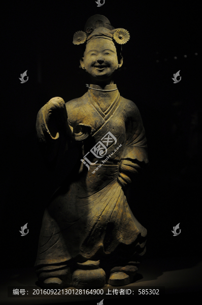 漢代陶俑