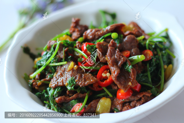 芹菜牛肉
