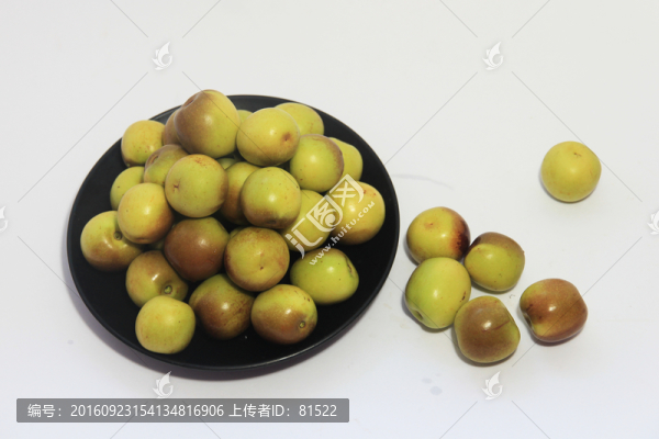 一盤青棗