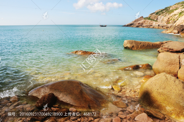 東極島海邊礁石