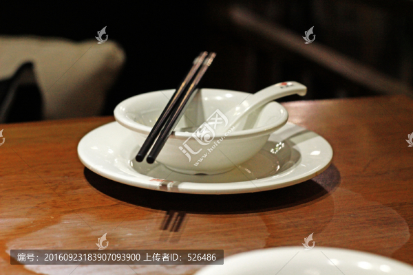 餐具