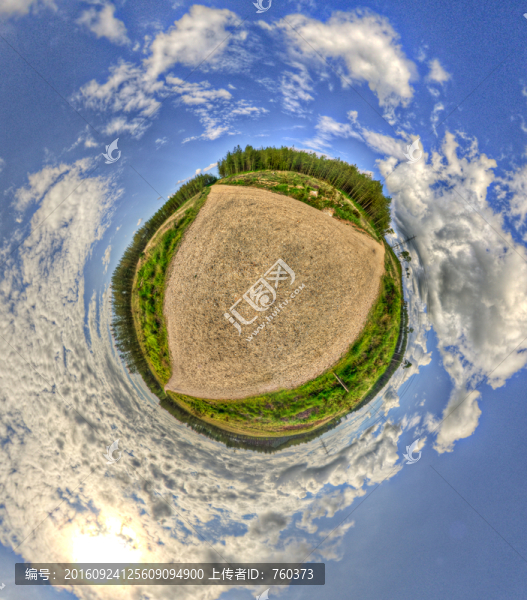 720全景圖之天空樹林空地