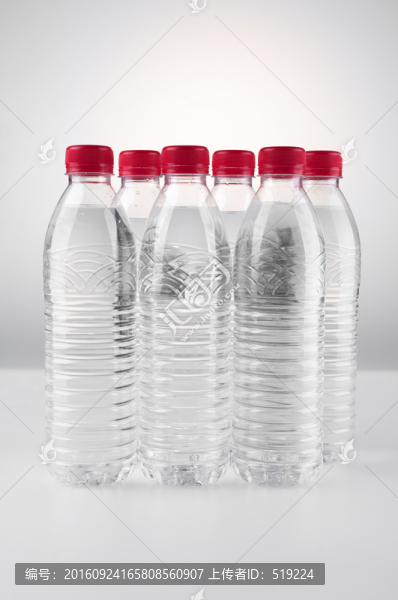 礦泉水
