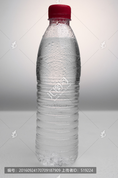 礦泉水