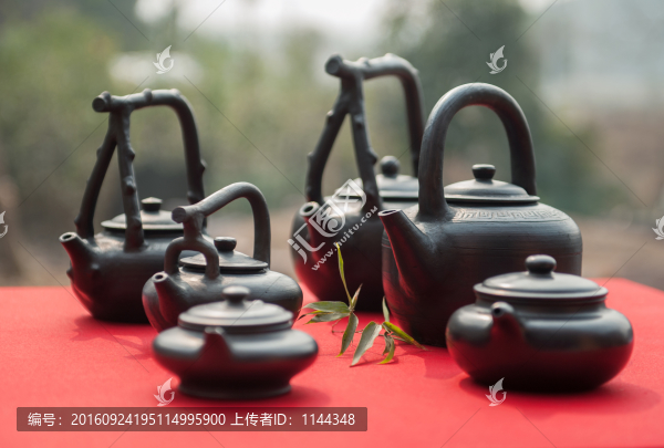 泥茶壺