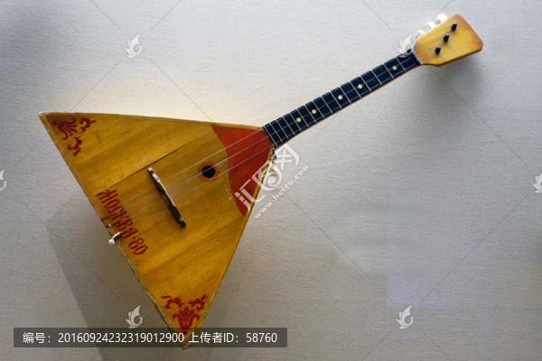 俄式三角琴