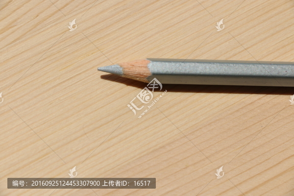 銀色彩鉛