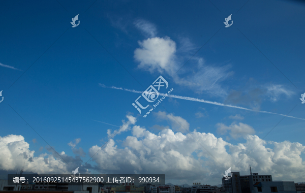 藍(lán)天白云