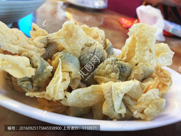 素齋巧炸雀頭