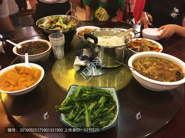 湘味農(nóng)家菜