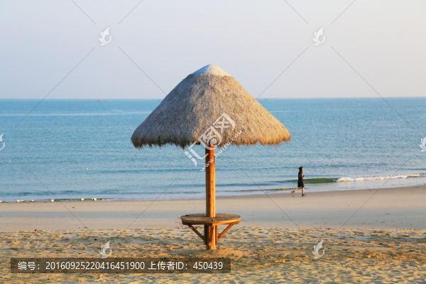 清晨海邊