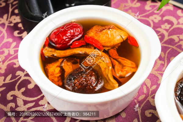 靈芝蘑菇湯