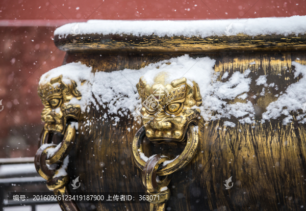 冬雪下的故宮角落