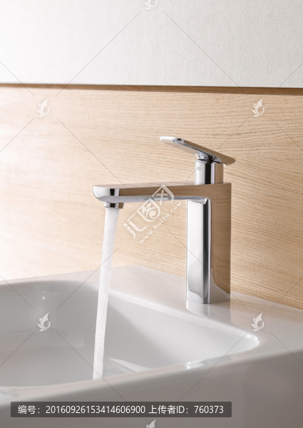 衛(wèi)浴特寫之洗手盆水龍頭