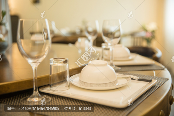 優(yōu)雅的餐廳環(huán)境