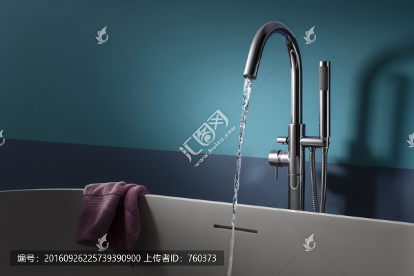 時尚落地式浴缸水龍頭