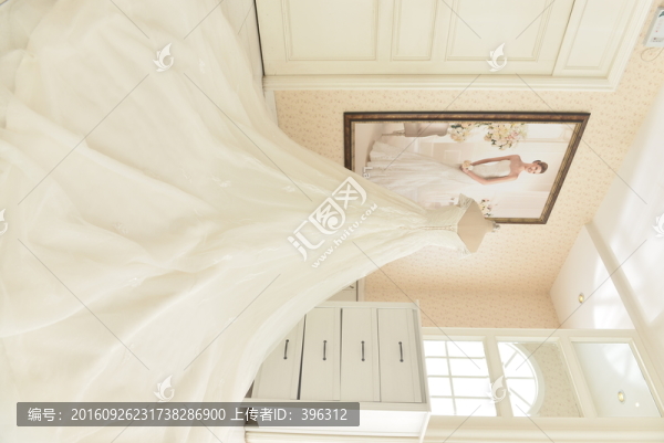 主題婚紗背面圖