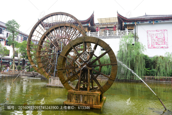 湖北恩施女兒城景區(qū)水車(chē)園風(fēng)景