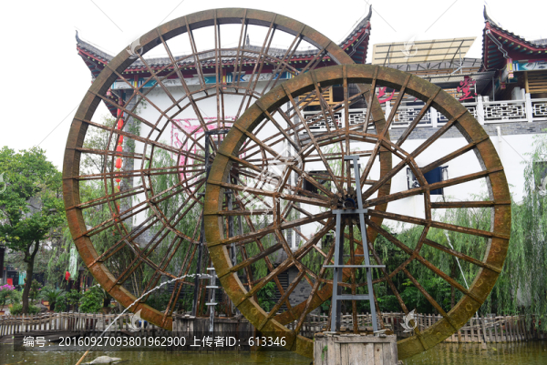 湖北恩施女兒城景區(qū)水車園風(fēng)景