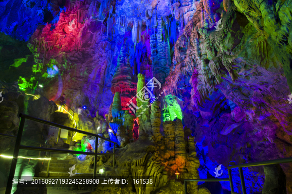 陜西商洛柞水溶洞