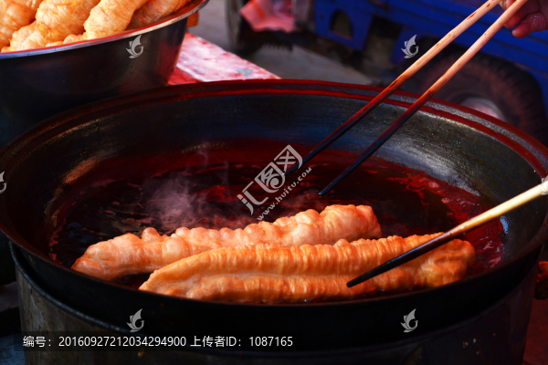 炸油條