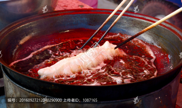 炸油條