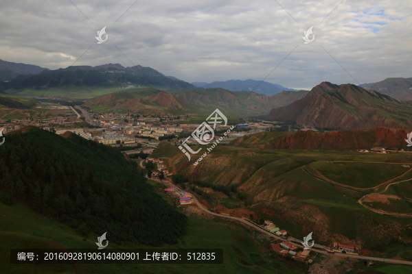 卓爾山