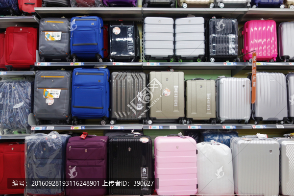 箱包專賣店貨架
