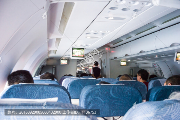 飛機(jī)內(nèi)部
