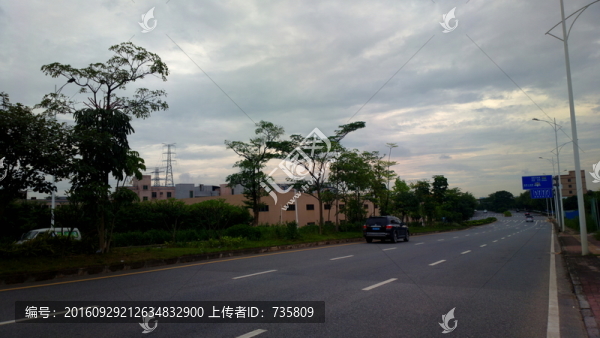 郊區(qū)公路