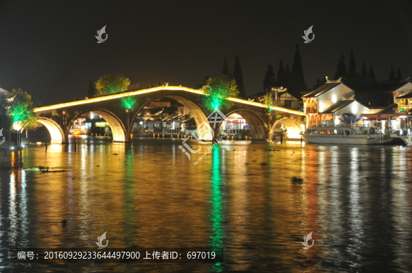 朱家角古鎮(zhèn)夜景