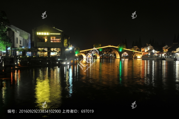 朱家角古鎮(zhèn)夜景