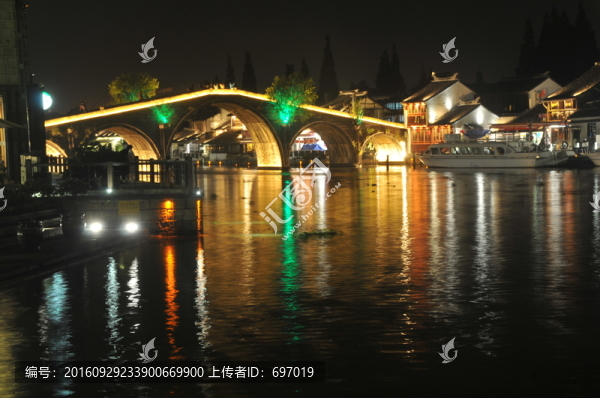 朱家角古鎮(zhèn)夜景
