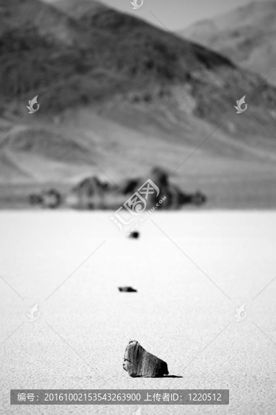 干涸的湖底景觀