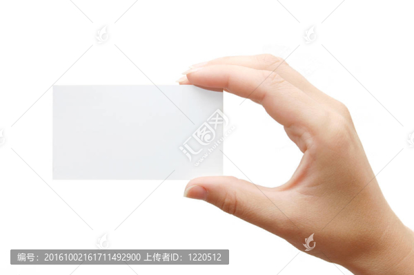 在白色背景上隔離的婦女手上的紙卡