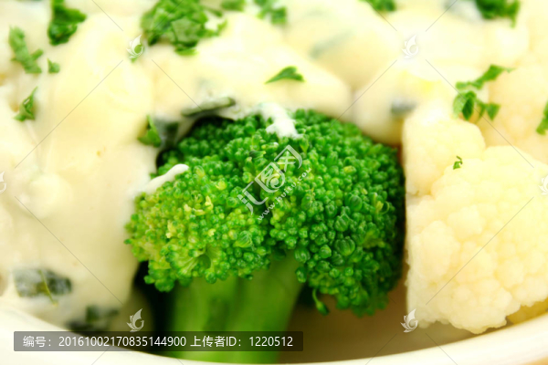 白汁花椰菜