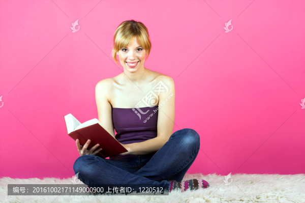 讀一本書