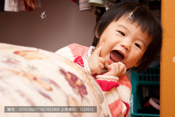 亞洲嬰兒的微笑