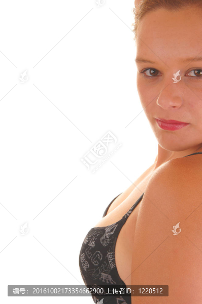 黑色胸罩的女人。