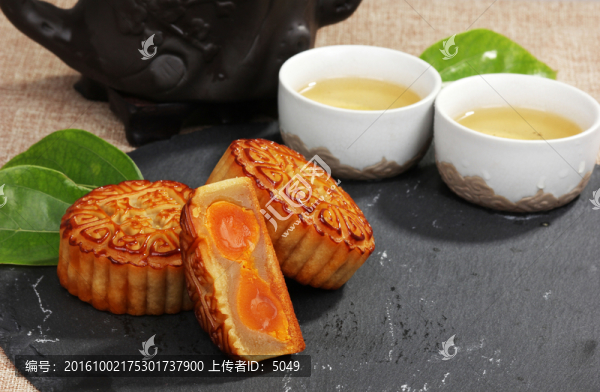 蓮蓉雙黃月餅