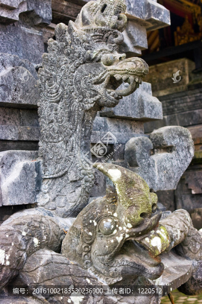 把看守佛寺