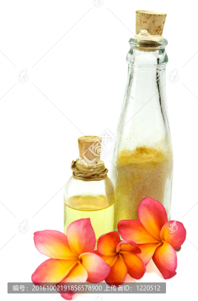 溫泉項(xiàng)目和白色的熱帶花