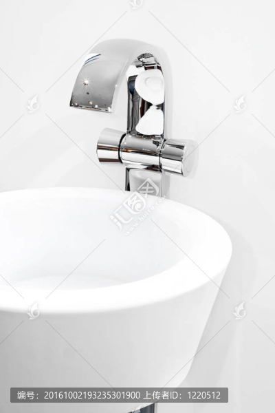 現(xiàn)代水龍頭2
